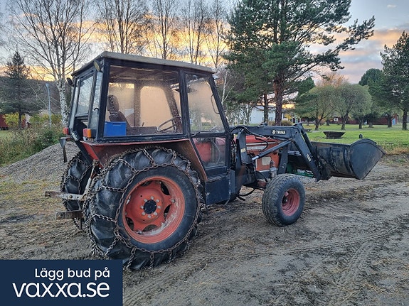Traktor Zetor 5718 med Frontlastare 6 of 30