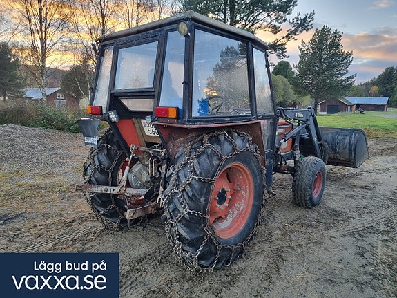 Traktor Zetor 5718 med Frontlastare 4 of 30