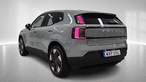 Volvo EX30 2 of 13