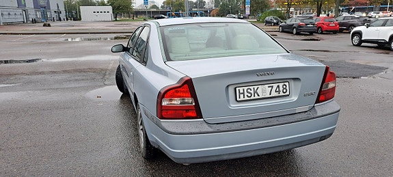 Volvo S80 3 of 9
