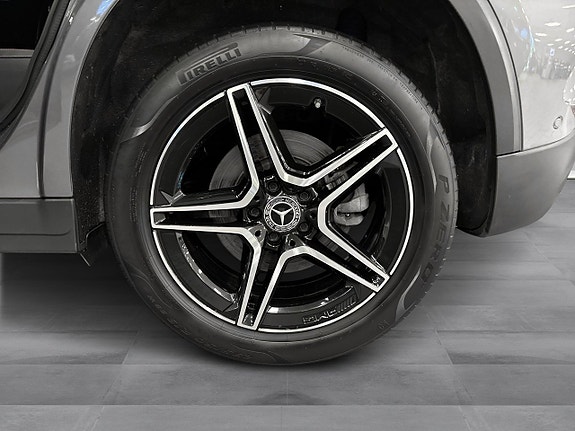 Mercedes-Benz GLA 250 e 10 of 14