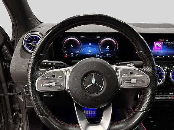 Mercedes-Benz GLA 250 e 4 of 14