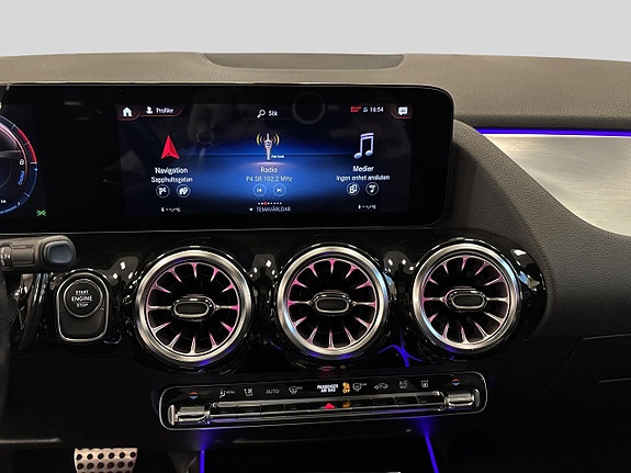 Mercedes-Benz GLA 250 e 6 of 14