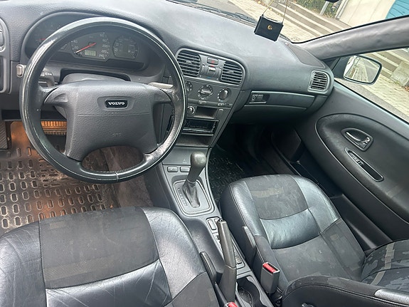 Volvo S40 4 of 5