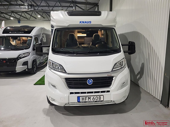 Knaus LIVE WAVE 700 MEG 2 of 18