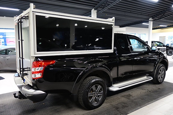 Mitsubishi L200 Club Cab 4 of 8