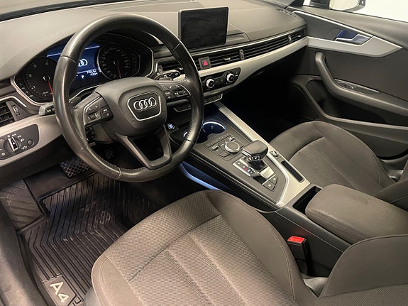 Audi A4 4 of 10