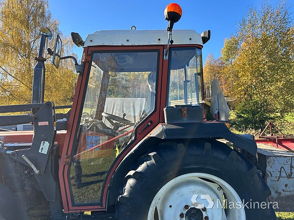 Traktor Fiat 45-66 DT Med lastare & Redskap 17 of 27