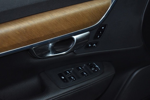 Volvo S90 14 of 23