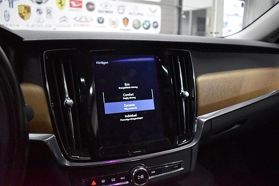 Volvo S90 12 of 23