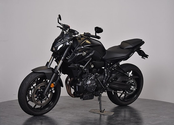 Yamaha MT-07 A2 / AKRA / NY SERVAD 3 of 19