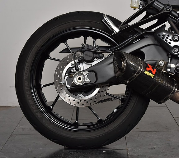 Yamaha MT-07 A2 / AKRA / NY SERVAD 11 of 19