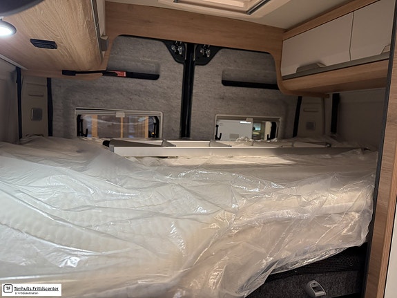 Knaus BOXLIFE PLATINUM SELECTION 540 MQ 12 of 17