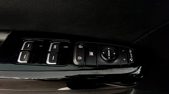 Kia Sportage 11 of 12