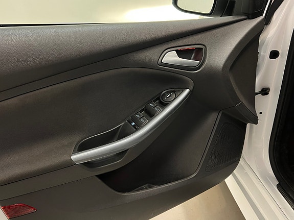 Ford Focus 11 of 19