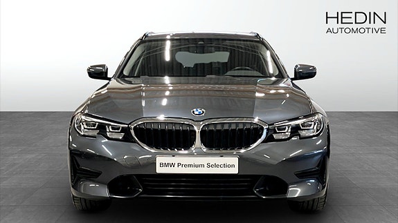 BMW 320 8 of 9
