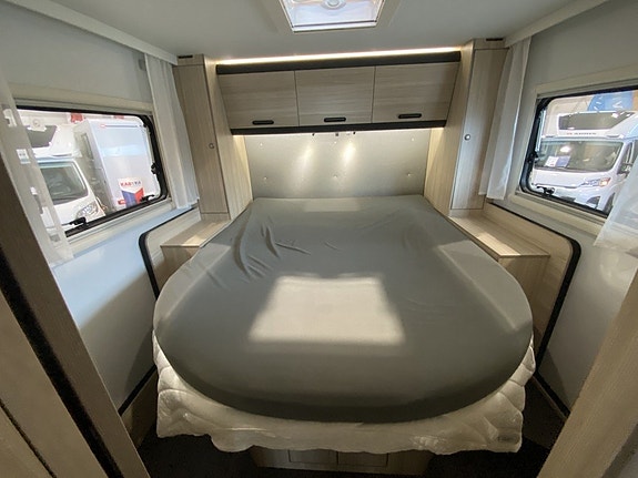 Sun Living S 75 SC ALDE/5 bältes/Queenbed/Taksäng 12 of 24