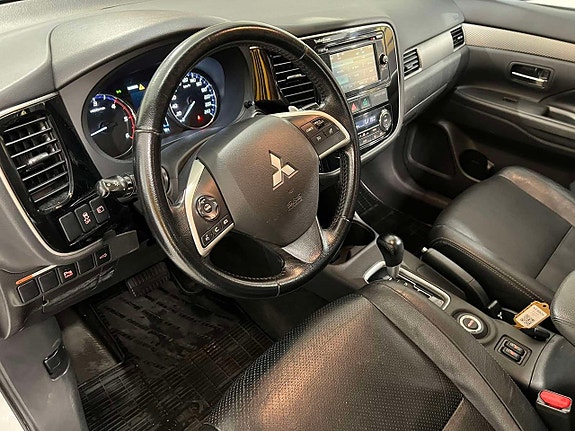Mitsubishi Outlander 17 of 27