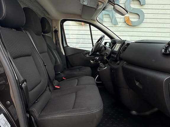 Opel Vivaro 20 of 30