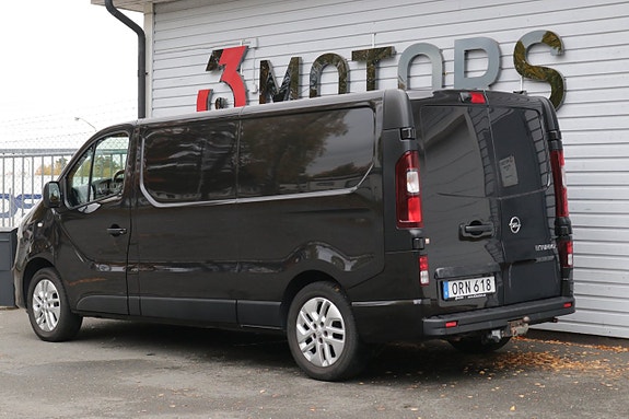 Opel Vivaro 23 of 30