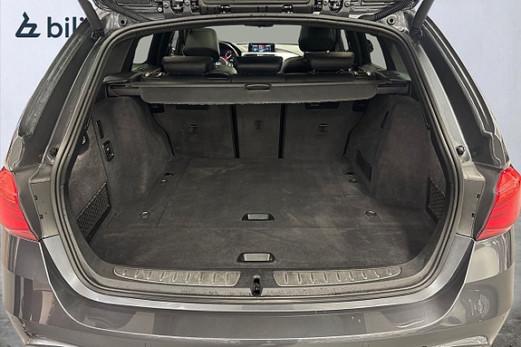 BMW 320d 10 of 23