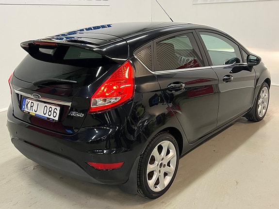 Ford Fiesta 5 of 16