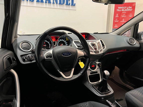 Ford Fiesta 9 of 16