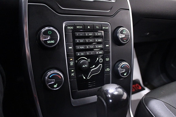 Volvo V70 20 of 26