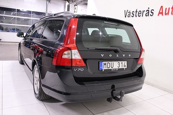 Volvo V70 6 of 26
