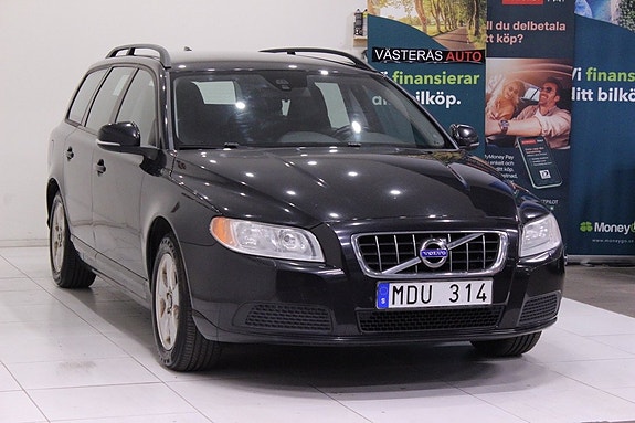 Volvo V70 4 of 26