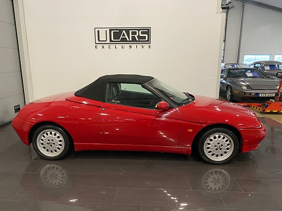Alfa Romeo Spider 5 of 24