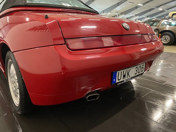 Alfa Romeo Spider 15 of 24