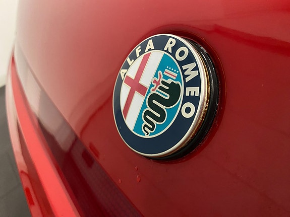 Alfa Romeo Spider 16 of 24