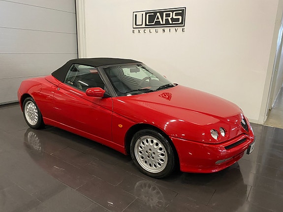 Alfa Romeo Spider 4 of 24