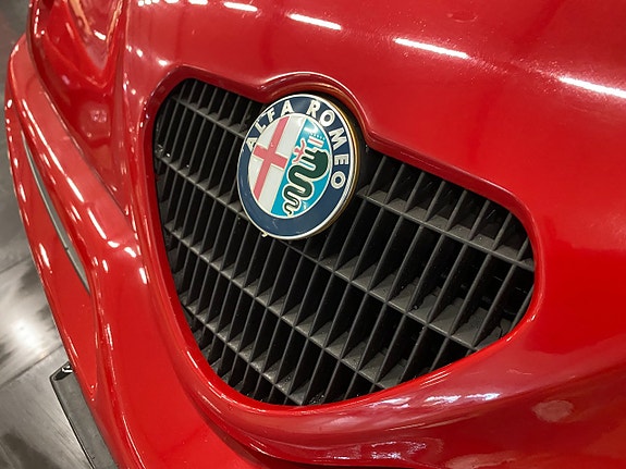 Alfa Romeo Spider 24 of 24