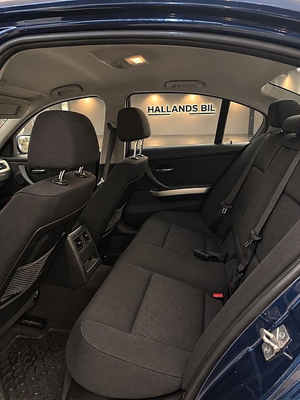 BMW 320d 5 of 5