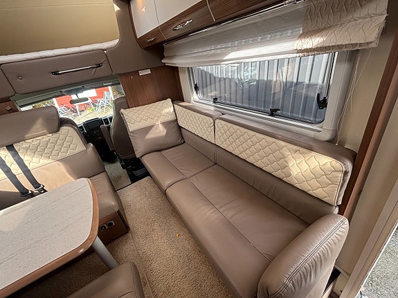 Bürstner A 747 Argos 9-stegad Aut / Solcell / AC / ALDE 5 of 19