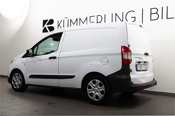 Ford Transit Courier 6 of 19