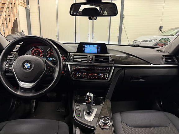 BMW 320d 18 of 22