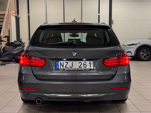 BMW 320d 10 of 22