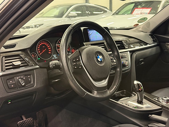 BMW 320d 16 of 22