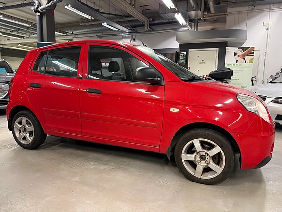 Kia Picanto 5 of 16