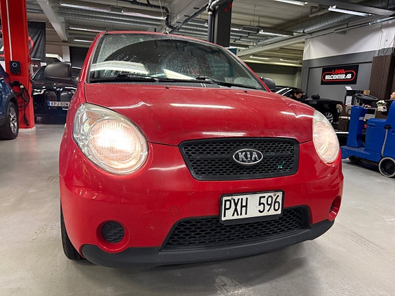 Kia Picanto 3 of 16