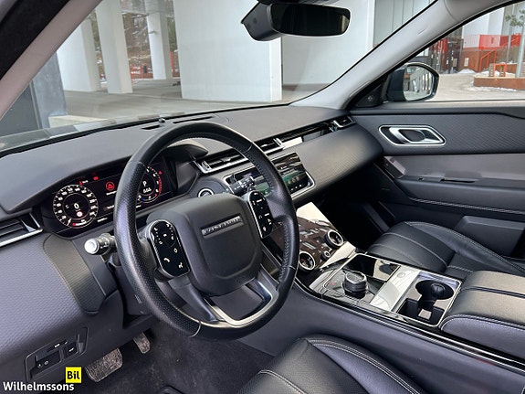 Land Rover Range Rover Velar 11 of 13