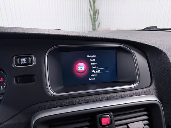 Volvo V40 23 of 30