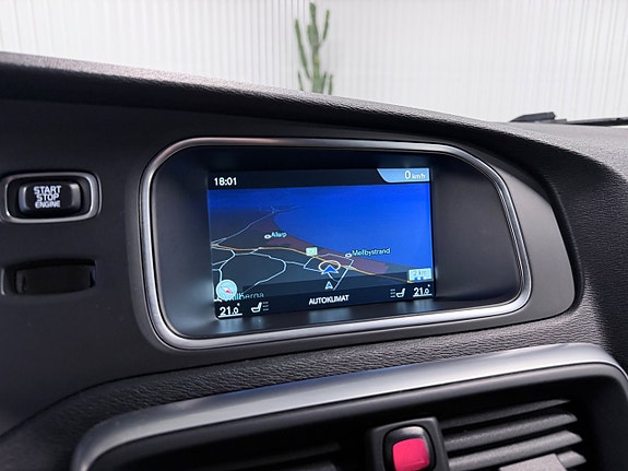 Volvo V40 21 of 30