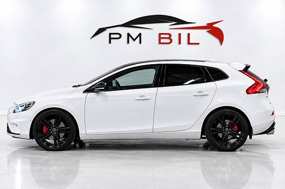 Volvo V40 8 of 30
