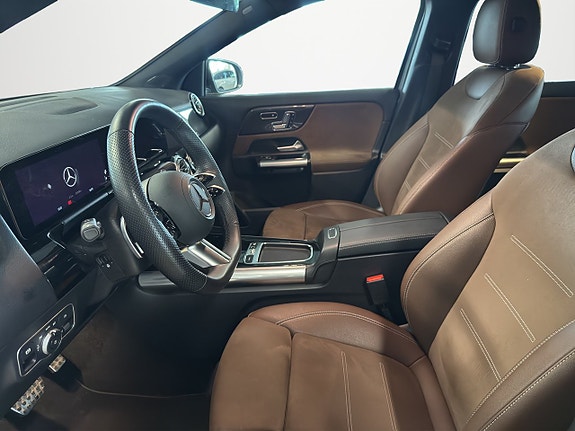 Mercedes-Benz GLA 250 e 10 of 19