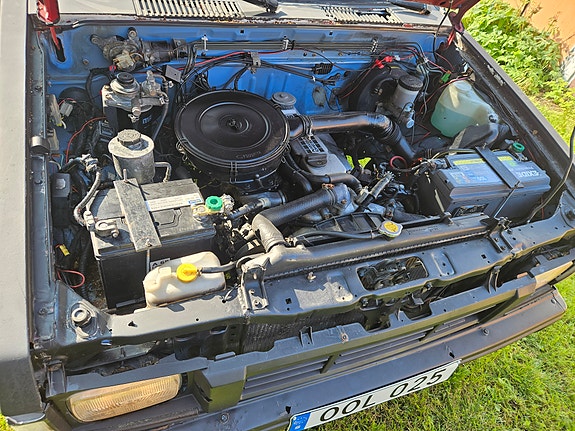 Nissan King Cab 8 of 15