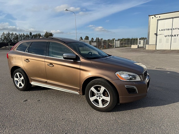 Volvo XC60 3 of 8